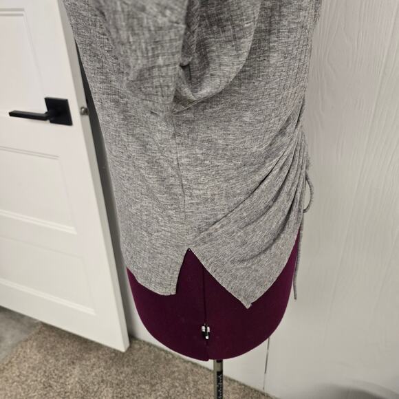 Women's Sophie Rue Gray V-Neck Knit Top w/ Cinch Tie Back - Size Medium - Picture 6 of 10